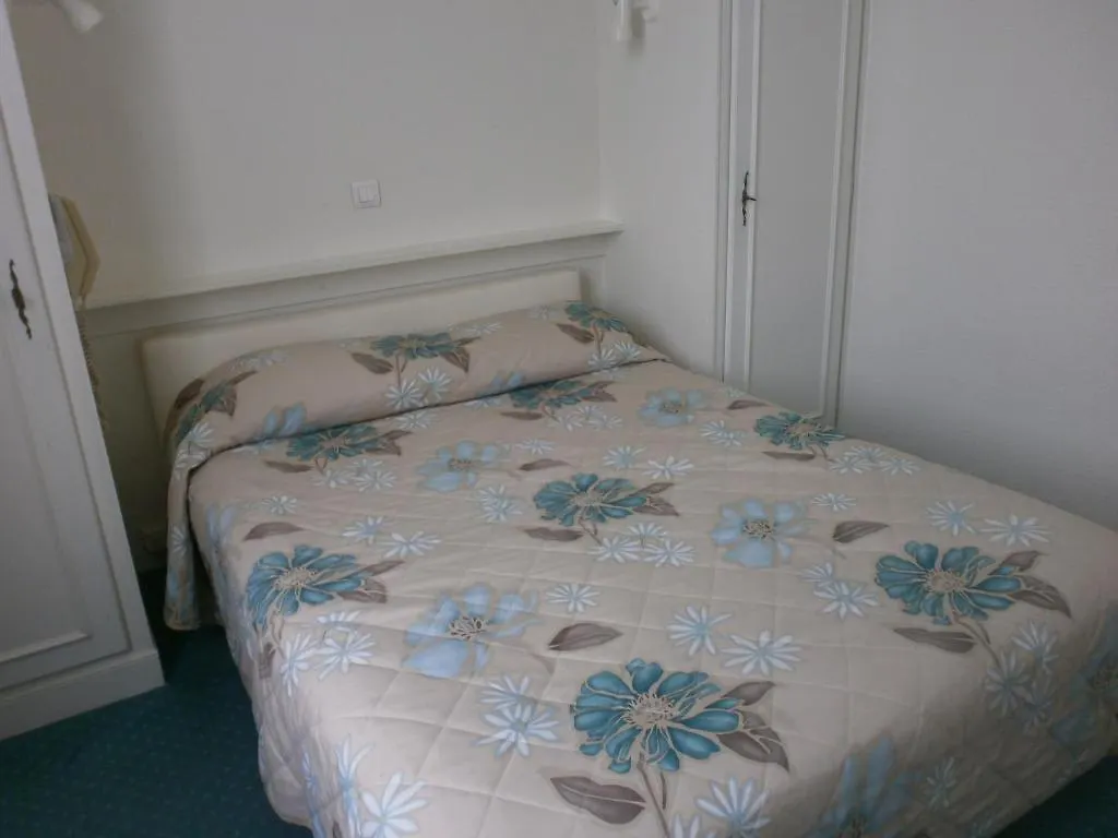 Hotel Le Richiardi Carqueiranne