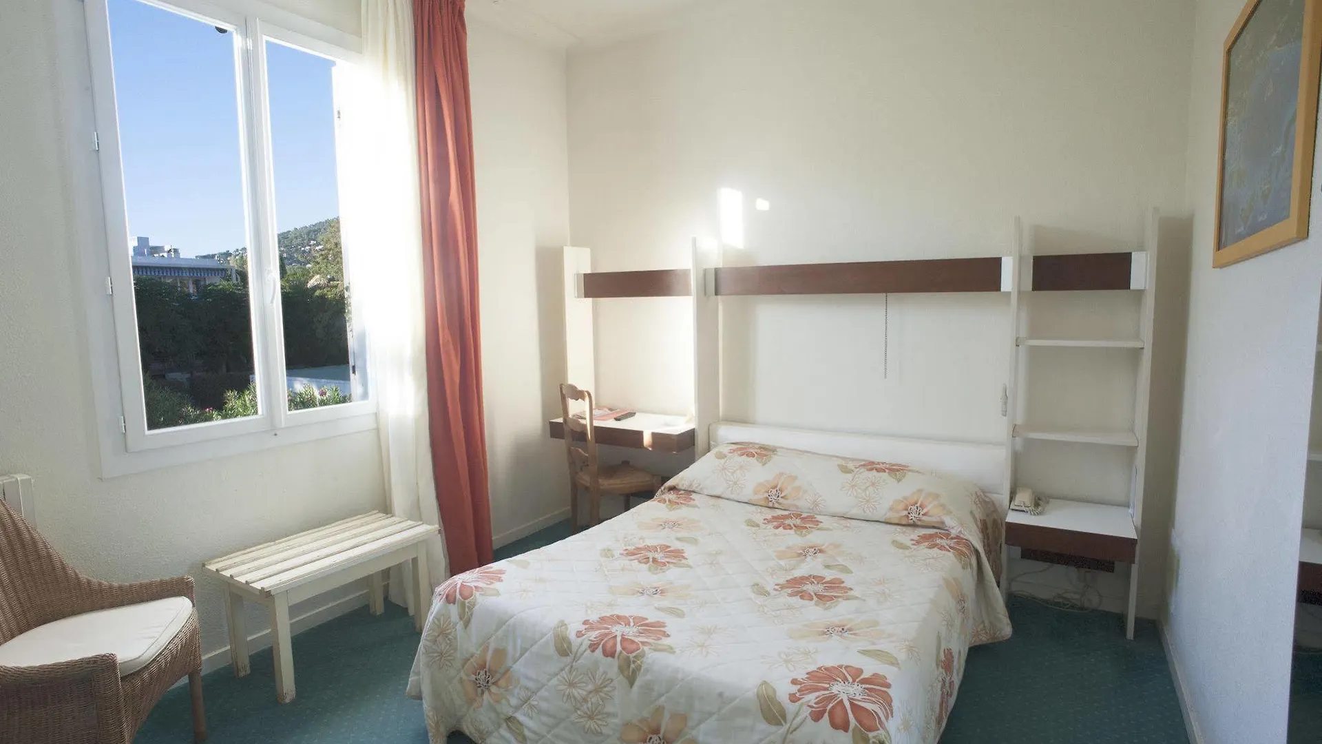 **  Hotel Le Richiardi Carqueiranne France